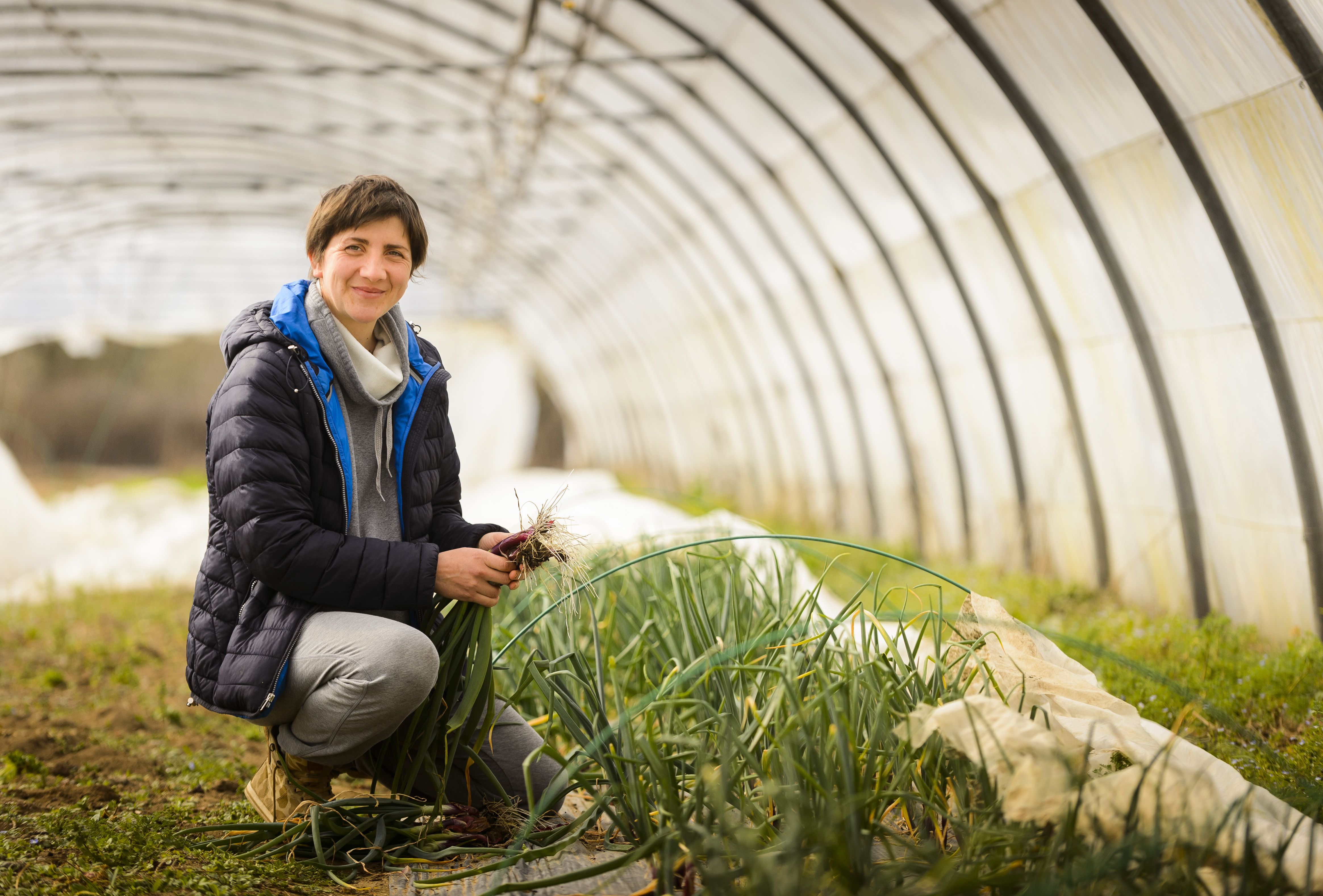 agricultrice_fondettes_clara_dupre_leonard_de_serres_basse_def.jpg